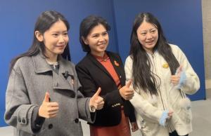 朱凤莲用闽南话客家话祝福两岸同胞 共庆新春佳节