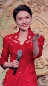 龙洋马年春晚以气场与温度诠释东方美 大国风华的完美演绎