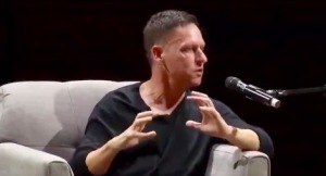 未来真正的竞争力将转向语言型人才