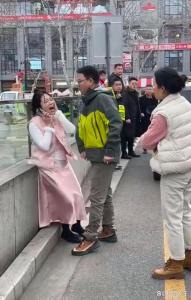 男子因交通纠纷掌掴女司机 争执升级后果严重