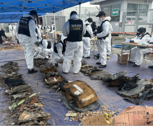 济州航空空难一年后再现遇难者遗骸 调查重启揭示真相