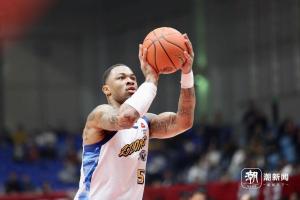 浙江稠州金租男篮艰难赢下浙江德比 加时赛险胜对手