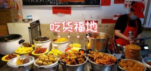 刘雨鑫带火老莫鸡煲后涨粉82万 流量下的小店困境