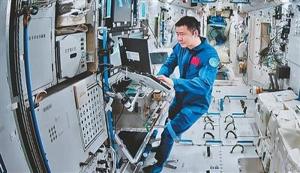 “此生献华夏，我之誓言”！神20航天员忆述飞船舷窗裂纹危机处置