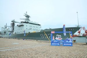 一镜到底俯瞰东平湖舰 骄傲与自豪油然而生