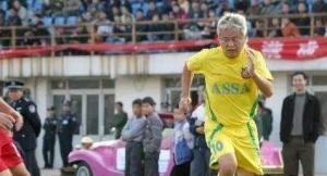 香港明星足球赛现场有多炸 情怀与热爱并存