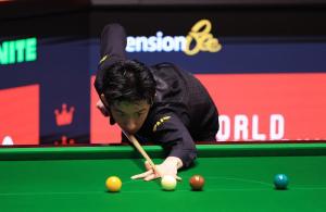 中国22岁新星首进斯诺克世锦赛8强 击败塞尔比创历史