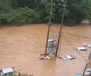 赣州遭遇强降雨有低洼小区被淹 多部门全力防汛救灾