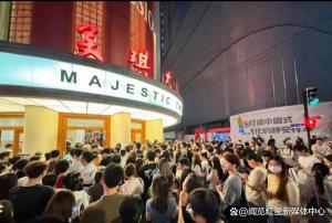 1300张票1000张黄牛 罗永浩吐槽 规则溃败的代价