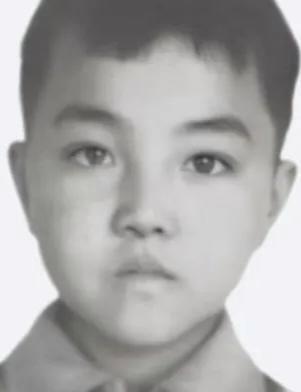 被拐男子爱吃折耳根 坚信是云贵川人 母子终团聚泪满眶