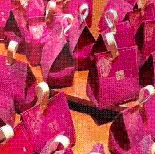 汪小菲二婚麻六記線下店送喜糖 全國門店齊賀喜