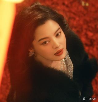 辛芷蕾拿了影后刘冲再也莫得发过花絮 从无名到影后的逆袭之路