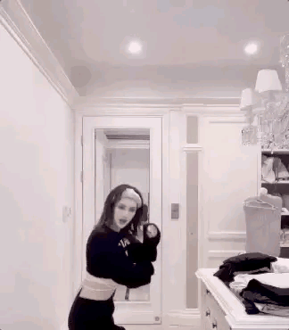 姚安娜跳舞被吐槽却被造型师狂夸:气质好可塑性强