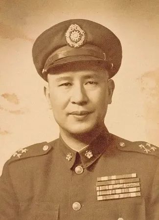 为什么中国近代的很多将军都是老师出身？