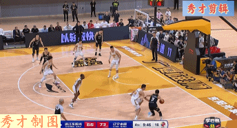 赵继伟怒摔鞋子 3位裁判见此情景没有任何表示