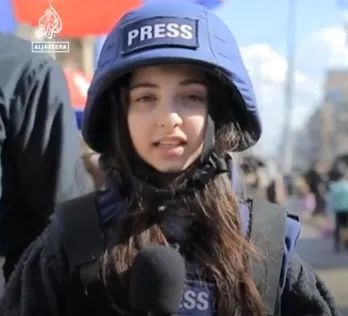 11岁女孩当战地记者在废墟淡定报道：我不害怕
