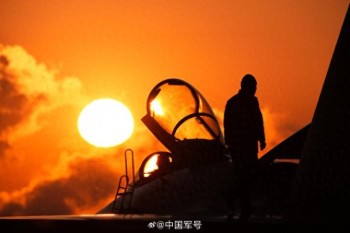 多型战机翱翔南天，让你一次看个够！