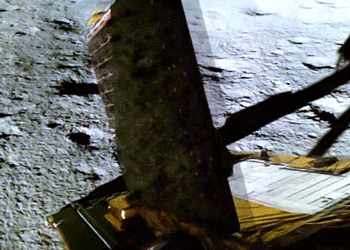 印度月球车开始月面行走，命名为“普拉吉安”意为“智慧”