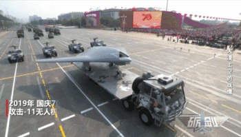 空军新“三剑客”亮相 新型作战体系呈现