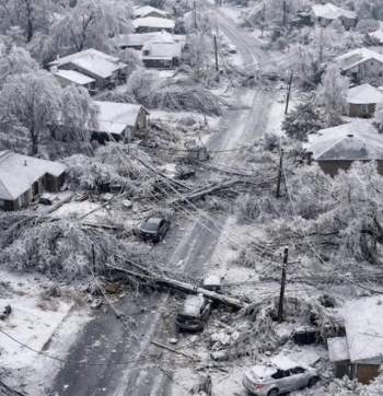 寒潮下美国人极端天气自救清单火了 断电夜里的生存智慧