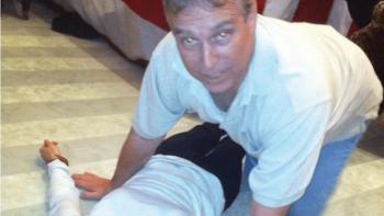 爱泼斯坦被曝15年前秘密生子 邮件揭露真相