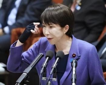 高市早苗当众施压下属别让我丢人 引发职场霸凌争议