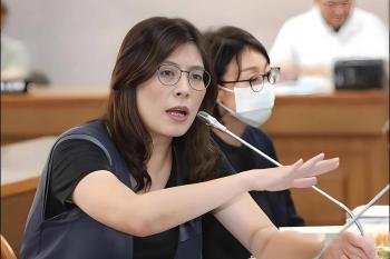 白岩松：郑丽文访陆是台湾最该走的路 和平定数