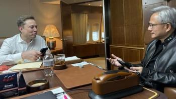 马斯克和黄仁勋在空军一号热聊照曝光，喝健怡可乐，手机引发关注 科技大佬的轻松时刻