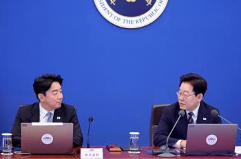 韩总统府再陷人事风波 幕僚长请辞引发关注