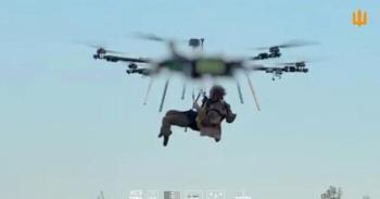 乌军使用重型无人机撤离伤兵 500天困守后的生命奇迹