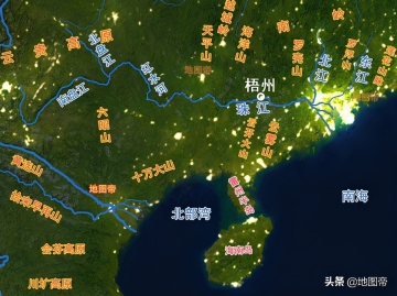 航拍梧州西江机场，航站楼造型独特，灰白相间