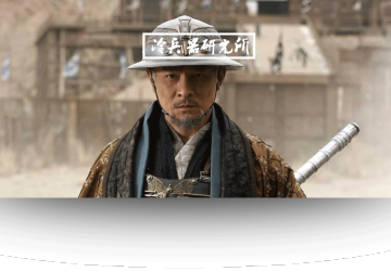 不光是香港导演最爱，百年历史的飞碟盔，为何成世界盔甲界顶流？