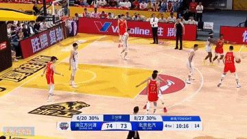 翟晓川末节遭胡金秋打爆，有谁留意？北京外援暴怒不满主帅出昏招 换人失误成转折点