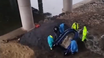 女子和麻友喝酒后回家途中跳河身亡