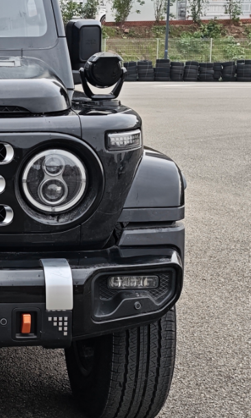 212 越野车 T10 申报：主打硬朗复古风，双门 + 可拆卸车顶