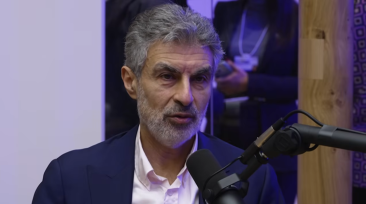 警惕AI患上“讨好症”！揭秘：大模型为何为了取悦人类而学会撒谎？