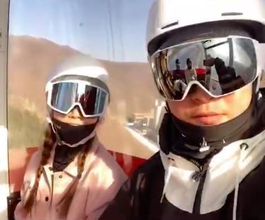 李小璐和已婚男主持滑雪 一路说笑被吐槽关系亲密