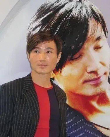 香港音乐鬼才,被张国荣赞赏,为何在陈百强去世后离开了歌坛?