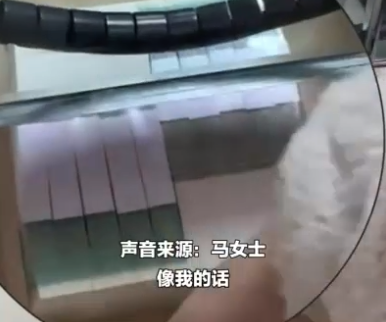 2000元整捆纸币取出20万即视感