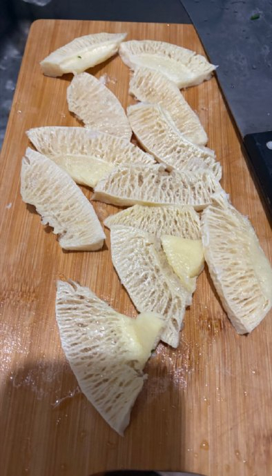 春笋冷藏了一晚变成了竹荪 冷冻后的形态变化