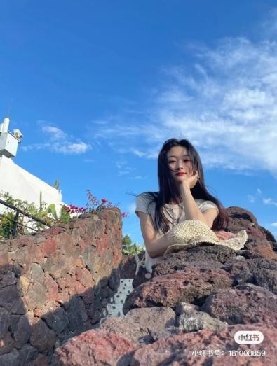 方悦乔化身旅行博主 云南之旅好惬意