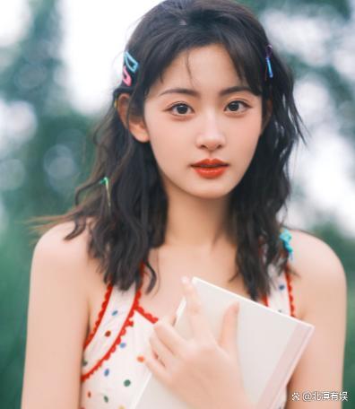 疑似许荔莎被小三 恋情风波引爆网络