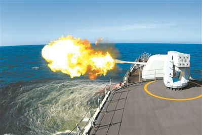 海军某护卫舰支队多型武器实射训练掠影