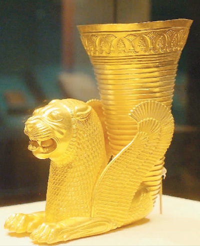 阿契美尼德王朝翼狮金来通，来自伊朗哈马丹省。　　杜建坡摄