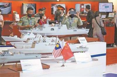 中国军工亮相第17届马来西亚亚洲防务展