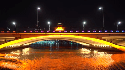 庆祝中国共产党成立100周年 北京多地标上演璀璨灯光秀