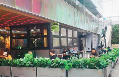 多地明确将有序放开设摊 “摆”出品质和烟火气