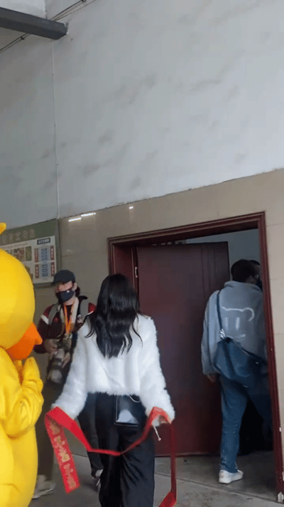 瘦了20斤的谢娜被人错以为是杨幂？谢娜要回归芒果台了吗