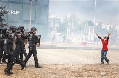 法国为何反复现街头暴力？这起事件为何“点燃”法国民间情绪？