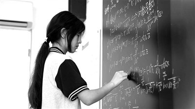 老师希望姜萍少被贴天才少女标签
